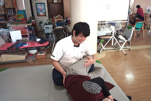 関節可動域訓練